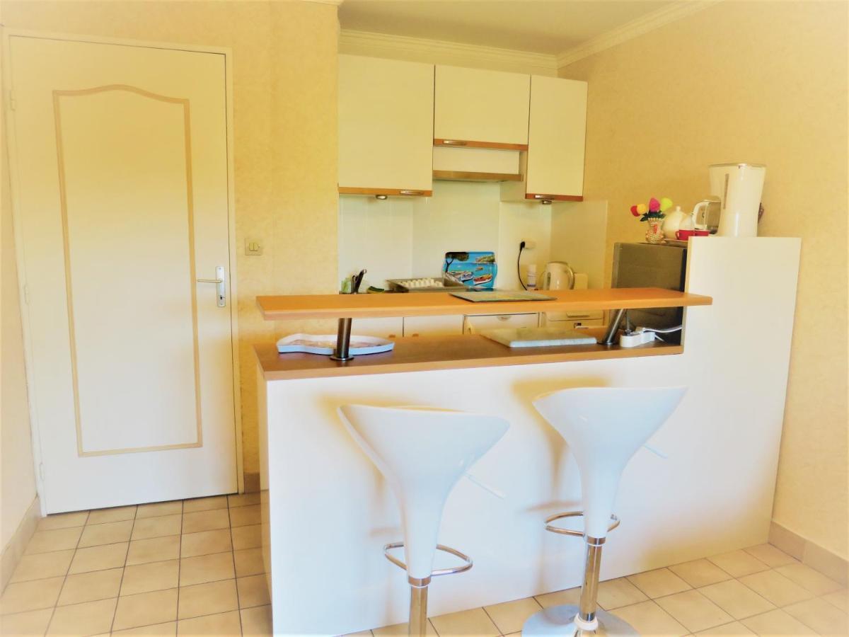 Appartement Port Frejus Avec Loggia Et Acces Plages A Pieds Εξωτερικό φωτογραφία