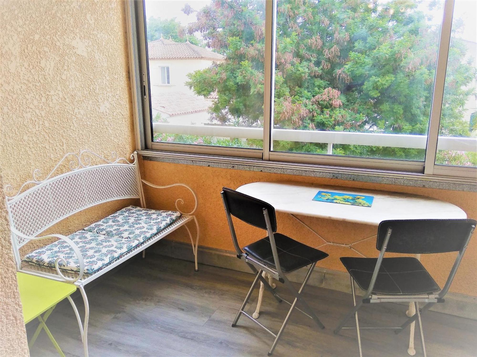 Appartement Port Frejus Avec Loggia Et Acces Plages A Pieds Εξωτερικό φωτογραφία