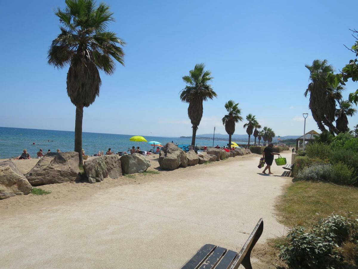 Appartement Port Frejus Avec Loggia Et Acces Plages A Pieds Εξωτερικό φωτογραφία